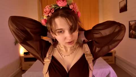 Tessa online show from March 13, 2026, 9:16 am