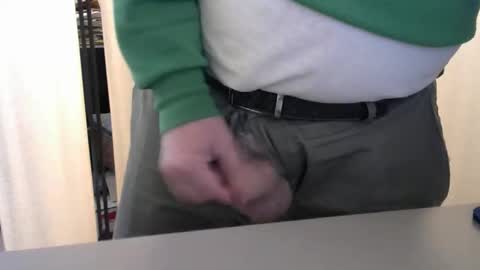 Test the Chat online show from October 24, 2025, 6:37 pm