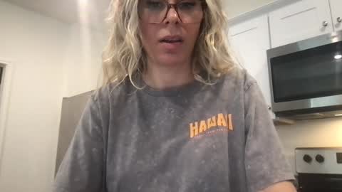 Daphne Summers online show from October 28, 2025, 4:31 pm