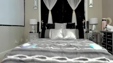 peachy online show from December 1, 2025, 5:29 pm