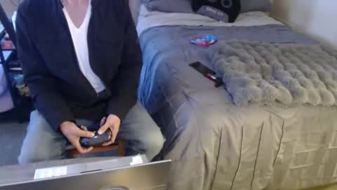 tgrizzthestarseed online show from April 10, 2026, 7:51 pm