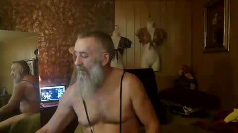 Snapshot of tha_commander69 chatting on December 27, 2024, 2:12 pm tha Commander69 online show from December 27, 2024, 2:12 pm