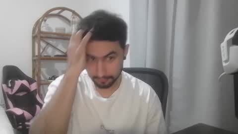 Snapshot of thaiguy666 chatting on October 8, 2025, 11:41 am ThaiGuy online show from October 8, 2025, 11:41 am