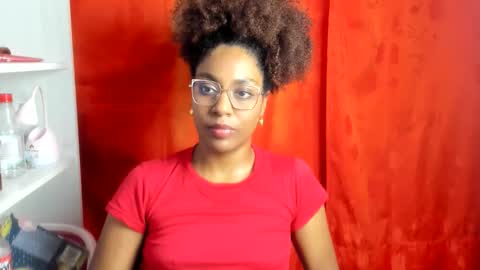 thaimy_ online show from May 21, 2026, 3:13 am