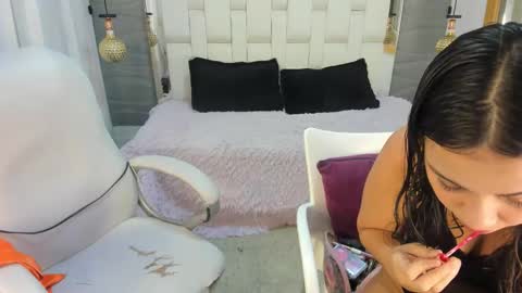 Thalia  Veyra online show from March 17, 2026, 10:57 pm