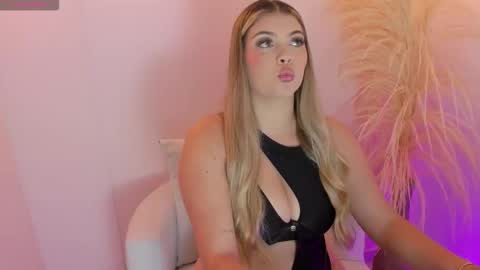  Thalia online show from February 10, 2026, 10:25 pm