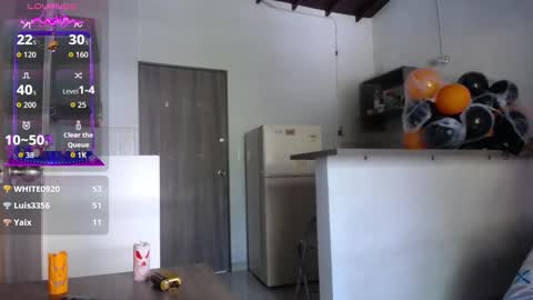 thaliana online show from October 29, 2025, 5:47 pm