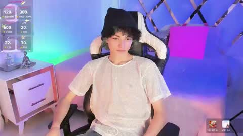 thanier_18 online show from March 4, 2026, 7:31 pm