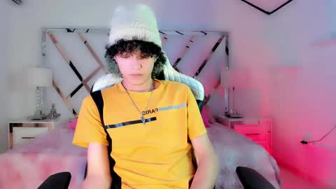 Snapshot of thanier_18 chatting on May 6, 2026, 7:19 pm thanier_18 online show from May 6, 2026, 7:19 pm