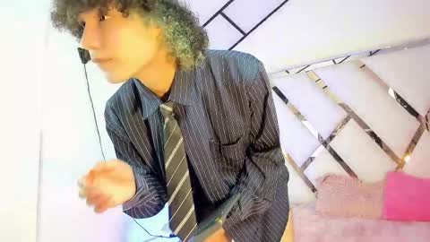 Snapshot of thanier_18 chatting on May 16, 2026, 7:45 pm thanier_18 online show from May 16, 2026, 7:45 pm