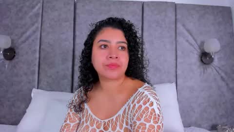 thara webstter online show from December 16, 2025, 11:37 am