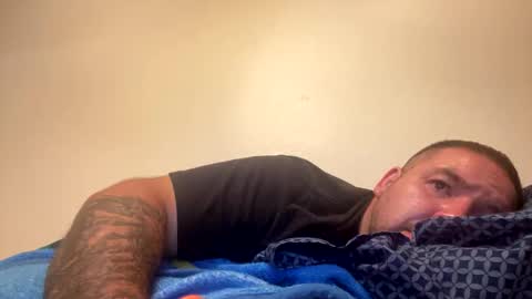 Snapshot of thatguymichael93 chatting on October 25, 2025, 5:59 am thatguymichael93 online show from October 25, 2025, 5:59 am