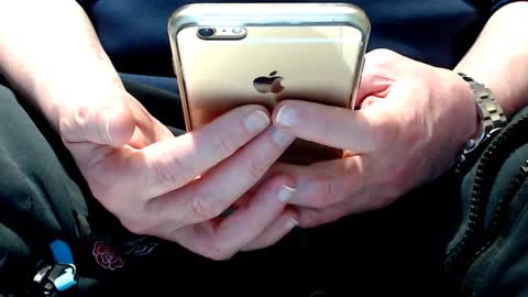 Snapshot of the1pocketrocket chatting on January 3, 2025, 11:33 pm the1pocketrocket online show from January 3, 2025, 11:33 pm