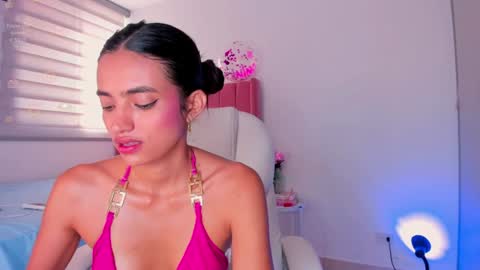 nina mirley online show from December 21, 2024, 1:42 pm