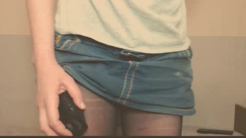 Eva online show from February 25, 2026, 10:41 pm