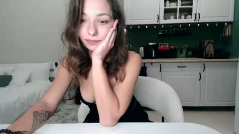 Snapshot of the_death_killer_ chatting on November 5, 2025, 4:18 pm Mia online show from November 5, 2025, 4:18 pm