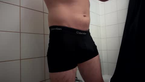 the_delicious_19 online show from October 9, 2025, 4:27 pm