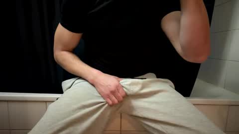 the_delicious_19 online show from March 28, 2026, 7:46 pm