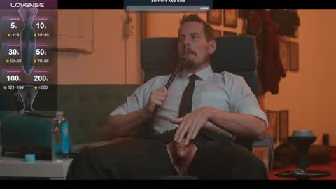 Snapshot of the_dilf chatting on December 26, 2024, 10:16 am The DILF -  online show from December 26, 2024, 10:16 am