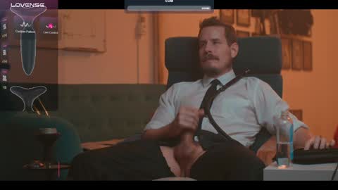 Snapshot of the_dilf chatting on January 6, 2025, 4:13 pm The DILF -  online show from January 6, 2025, 4:13 pm