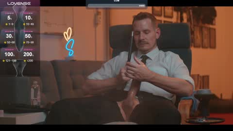 Snapshot of the_dilf chatting on January 26, 2025, 9:07 pm The DILF -  online show from January 26, 2025, 9:07 pm