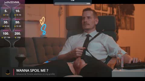 Snapshot of the_dilf chatting on January 27, 2025, 10:27 pm The DILF -  online show from January 27, 2025, 10:27 pm