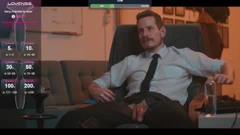 Snapshot of the_dilf chatting on March 1, 2025, 3:49 pm The DILF -  online show from March 1, 2025, 3:49 pm