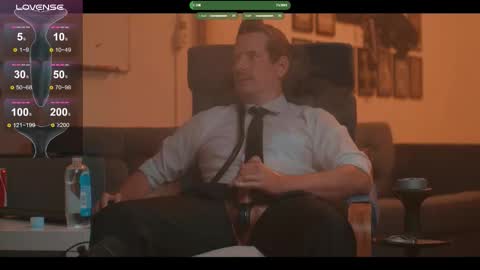 Snapshot of the_dilf chatting on September 12, 2025, 4:40 pm The DILF -  online show from September 12, 2025, 4:40 pm