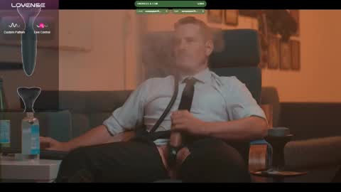 Snapshot of the_dilf chatting on September 28, 2025, 1:16 pm The DILF -  online show from September 28, 2025, 1:16 pm