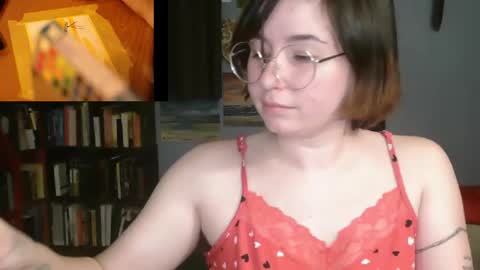 Snapshot of the_happy_space chatting on January 10, 2026, 1:40 am MATERNITY LEAVE online show from January 10, 2026, 1:40 am