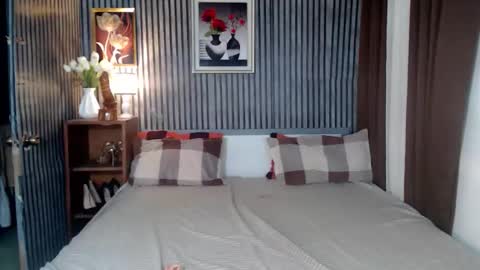 Snapshot of the_hottestlisa chatting on February 12, 2026, 2:56 pm IG Lisa Avery Monroe online show from February 12, 2026, 2:56 pm