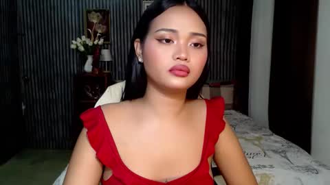 Snapshot of the_hottestlisa chatting on April 9, 2026, 1:05 pm IG Lisa Avery Monroe online show from April 9, 2026, 1:05 pm