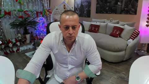 the_mann_69 online show from December 25, 2024, 6:31 am