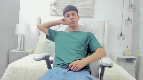 Snapshot of the_mark_king chatting on May 24, 2026, 6:02 pm T H E M A R K K I N G online show from May 24, 2026, 6:02 pm