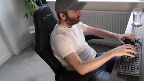 the_sensual_masturwait online show from November 19, 2025, 9:53 am