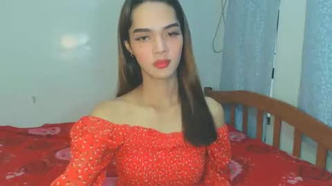 thea121698 online show from October 24, 2025, 2:19 am