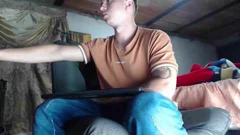 Miguel Angel online show from March 8, 2025, 4:01 am