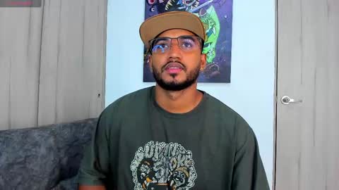 Snapshot of theblack_frank chatting on February 19, 2025, 3:16 pm theblack_frank online show from February 19, 2025, 3:16 pm