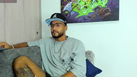 Snapshot of theblack_frank chatting on December 19, 2025, 11:50 am theblack_frank online show from December 19, 2025, 11:50 am