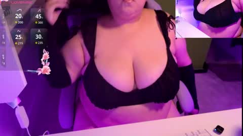 Snapshot of thebouncingbetty chatting on April 19, 2026, 6:43 pm TheBouncingBetty online show from April 19, 2026, 6:43 pm
