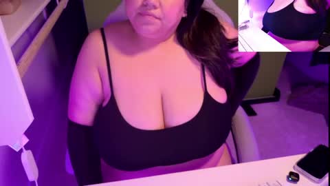 Snapshot of thebouncingbetty chatting on April 26, 2026, 5:16 am TheBouncingBetty online show from April 26, 2026, 5:16 am