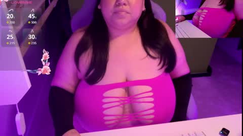 Snapshot of thebouncingbetty chatting on May 6, 2026, 5:07 pm TheBouncingBetty online show from May 6, 2026, 5:07 pm