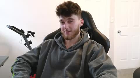 Snapshot of thebrentsavage chatting on December 23, 2024, 1:35 pm thebrentsavage online show from December 23, 2024, 1:35 pm