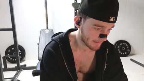 Snapshot of thebrentsavage chatting on February 12, 2025, 3:05 pm thebrentsavage online show from February 12, 2025, 3:05 pm