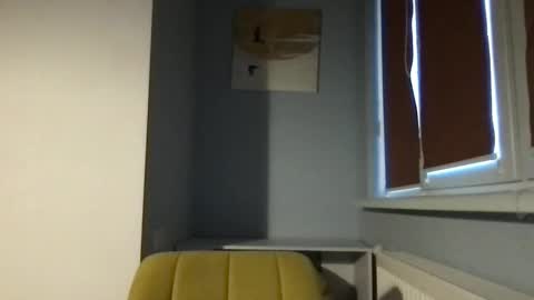 Snapshot of thecrystal chatting on December 3, 2024, 12:38 pm Crystal online show from December 3, 2024, 12:38 pm