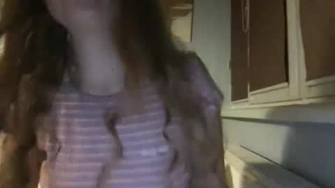 Snapshot of thecrystal chatting on February 25, 2025, 6:20 pm Crystal online show from February 25, 2025, 6:20 pm