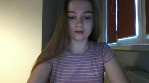 Snapshot of thecrystal chatting on March 12, 2025, 4:02 pm Crystal online show from March 12, 2025, 4:02 pm