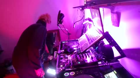 Snapshot of thedeman chatting on February 28, 2026, 9:32 am thedeman online show from February 28, 2026, 9:32 am