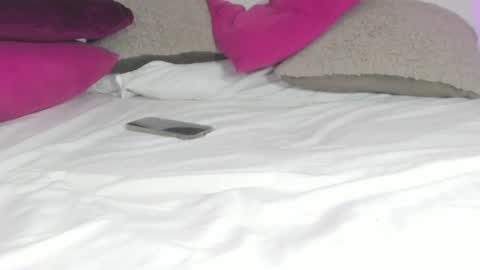 Thedol1 online show from February 8, 2025, 4:36 pm