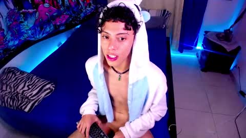 Snapshot of thedoll_ethan chatting on March 6, 2026, 3:47 am ethan online show from March 6, 2026, 3:47 am